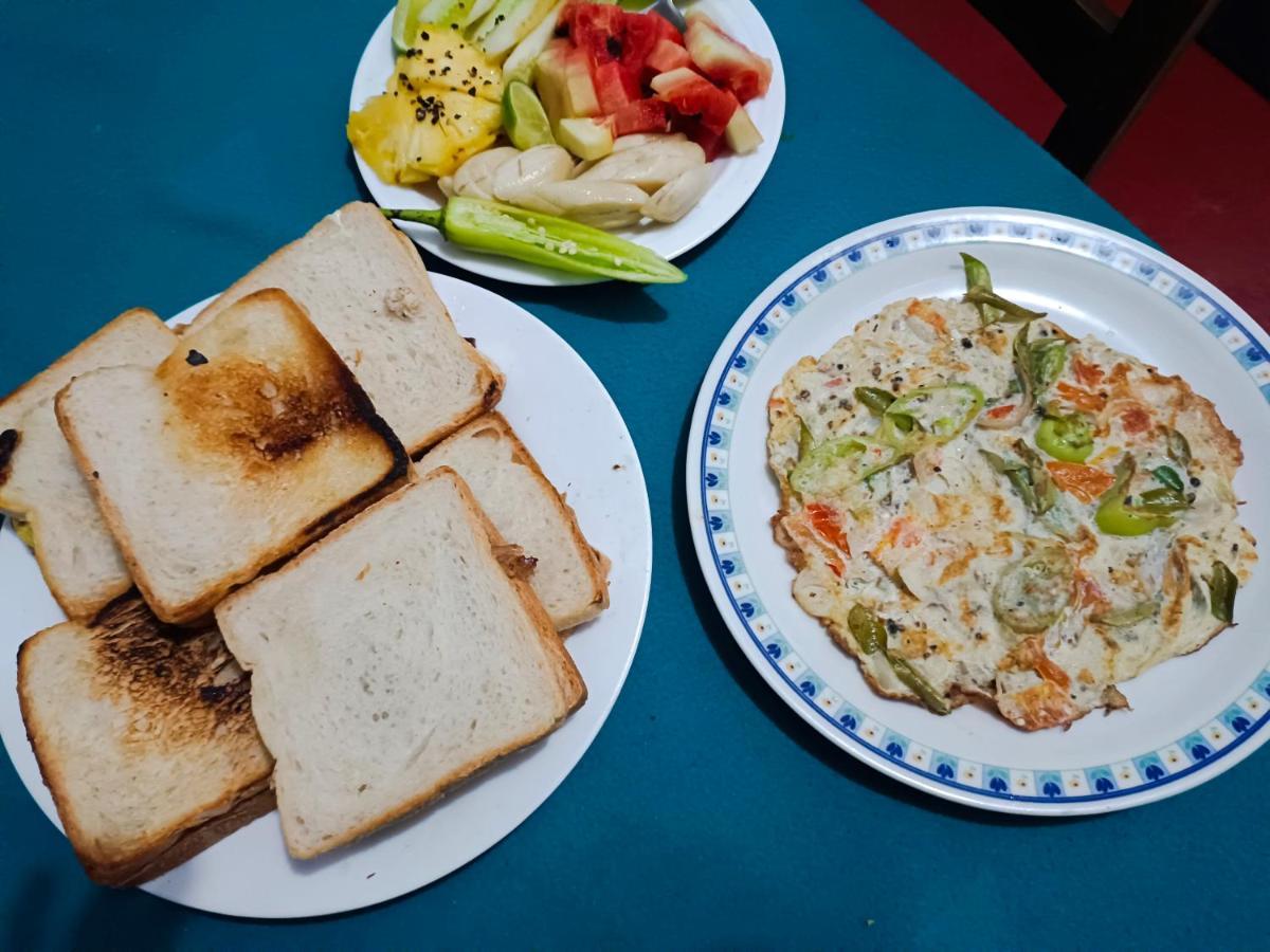 Mamisa Cafe, Home Stay Хабарана Экстерьер фото