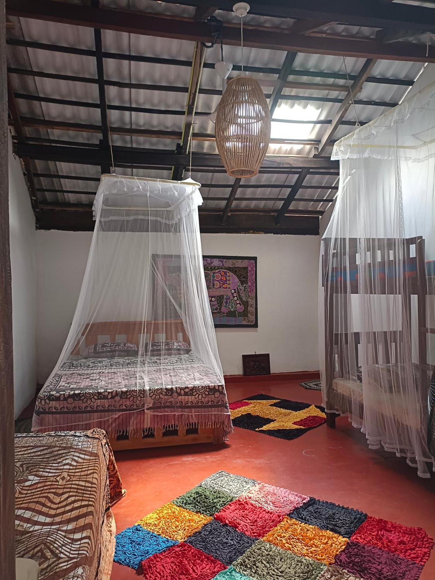 Mamisa Cafe, Home Stay Хабарана Экстерьер фото