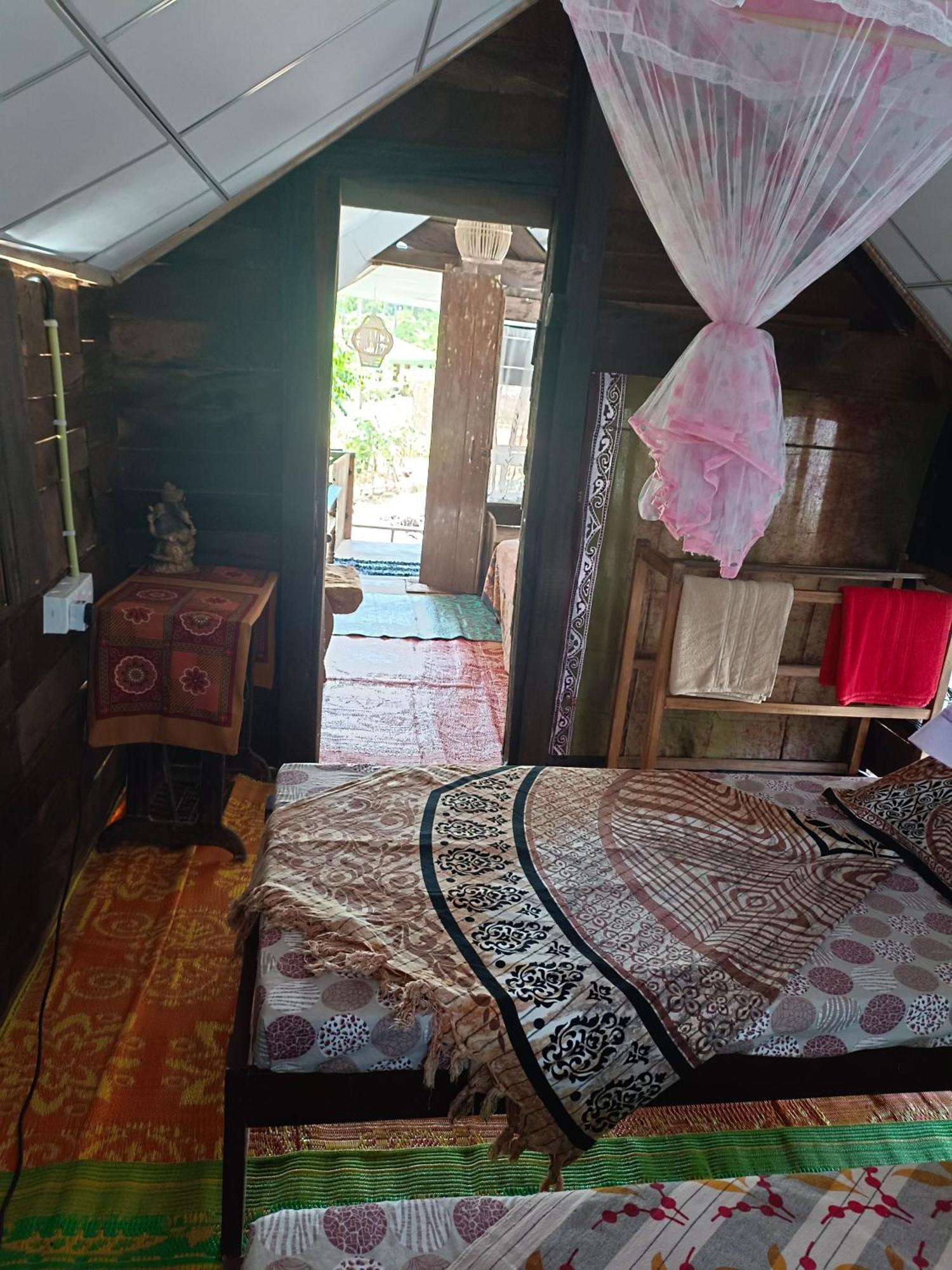 Mamisa Cafe, Home Stay Хабарана Экстерьер фото